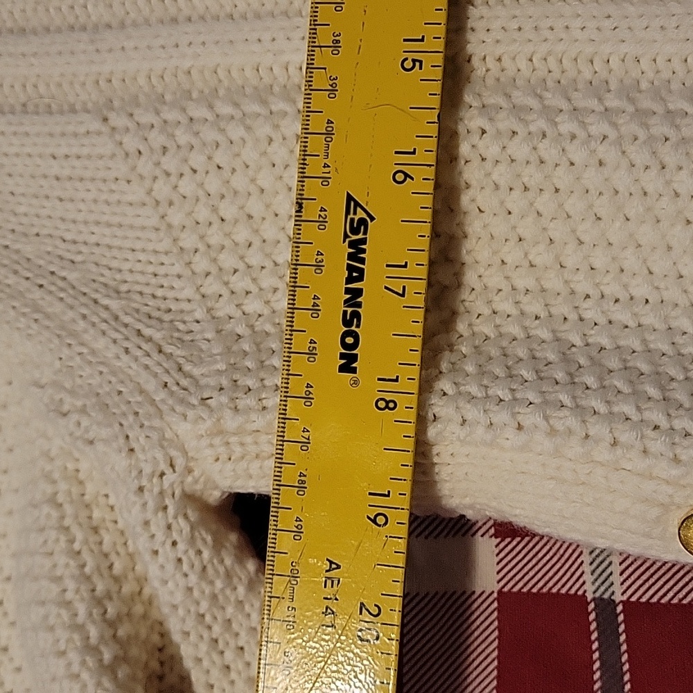 Reeds Cable Sweater - Picture 11 of 12